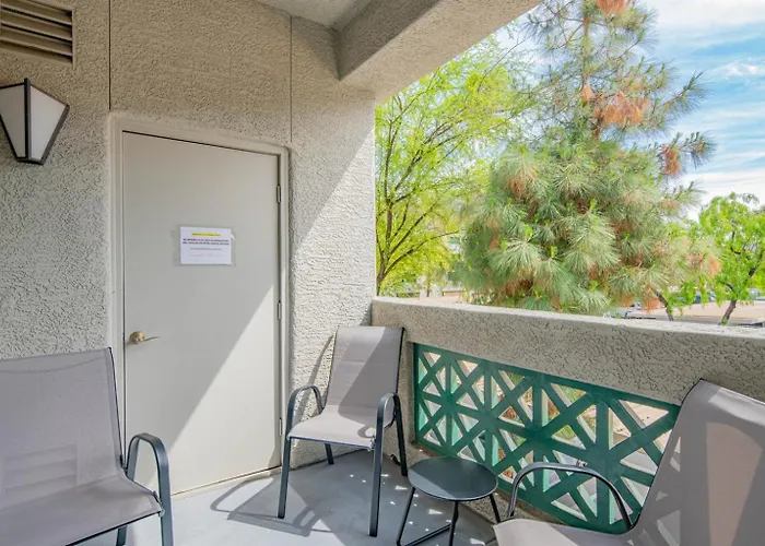 Walk To Kierland 1Br Urban Promenade King Suite